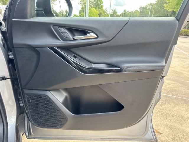 Used 2025 Chevrolet Equinox LT w/ Convenience Package II FWD image 14