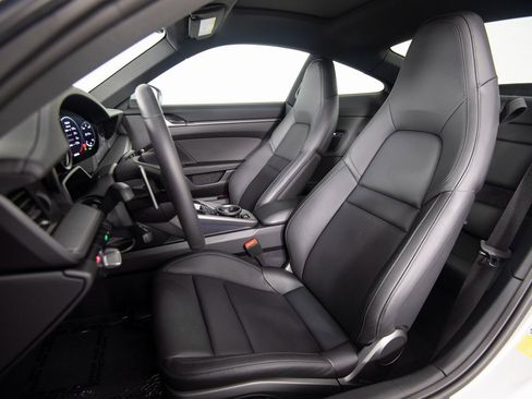 Certified 2024 Porsche 911 Carrera image 24