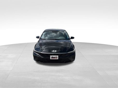 Used 2024 Hyundai Elantra SEL FWD image 9
