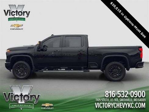 Used 2025 Chevrolet Silverado 2500 LTZ w/ Z71 Chrome Sport Edition image 3