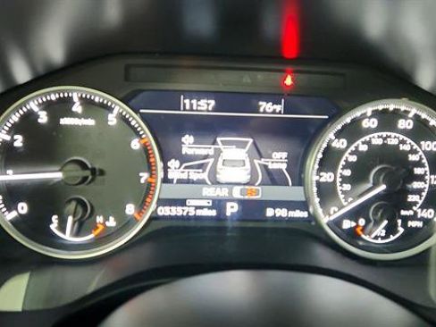 Used 2024 Mitsubishi Outlander SE image 13