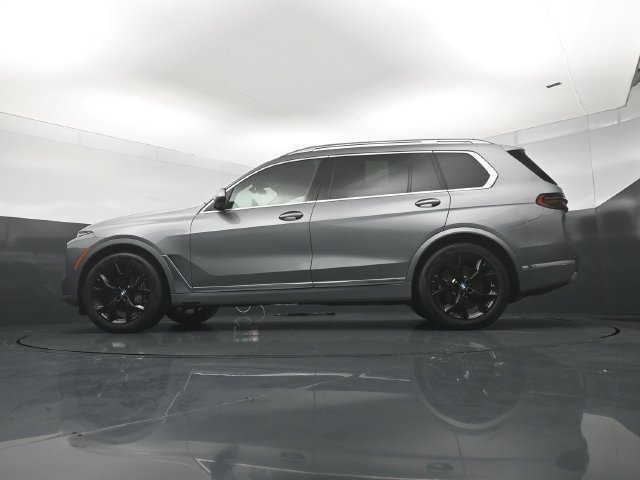 Used 2025 BMW X7 xDrive40i w/ Executive Package AWD/4WD image 21