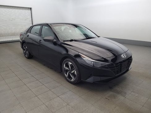 Used 2023 Hyundai Elantra SEL w/ Convenience Package image 13