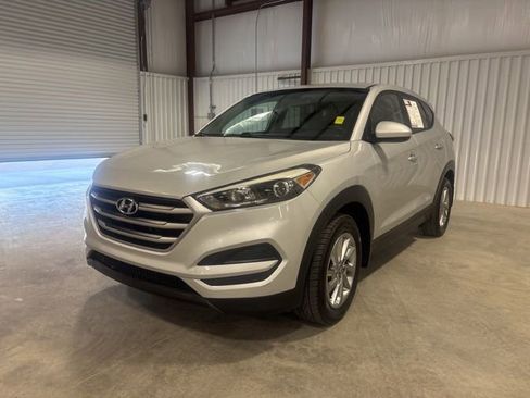 Used 2018 Hyundai Tucson SE image 4