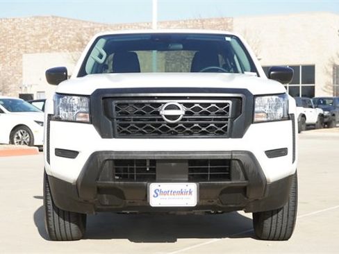 Used 2024 Nissan Frontier S w/ Technology Package image 2
