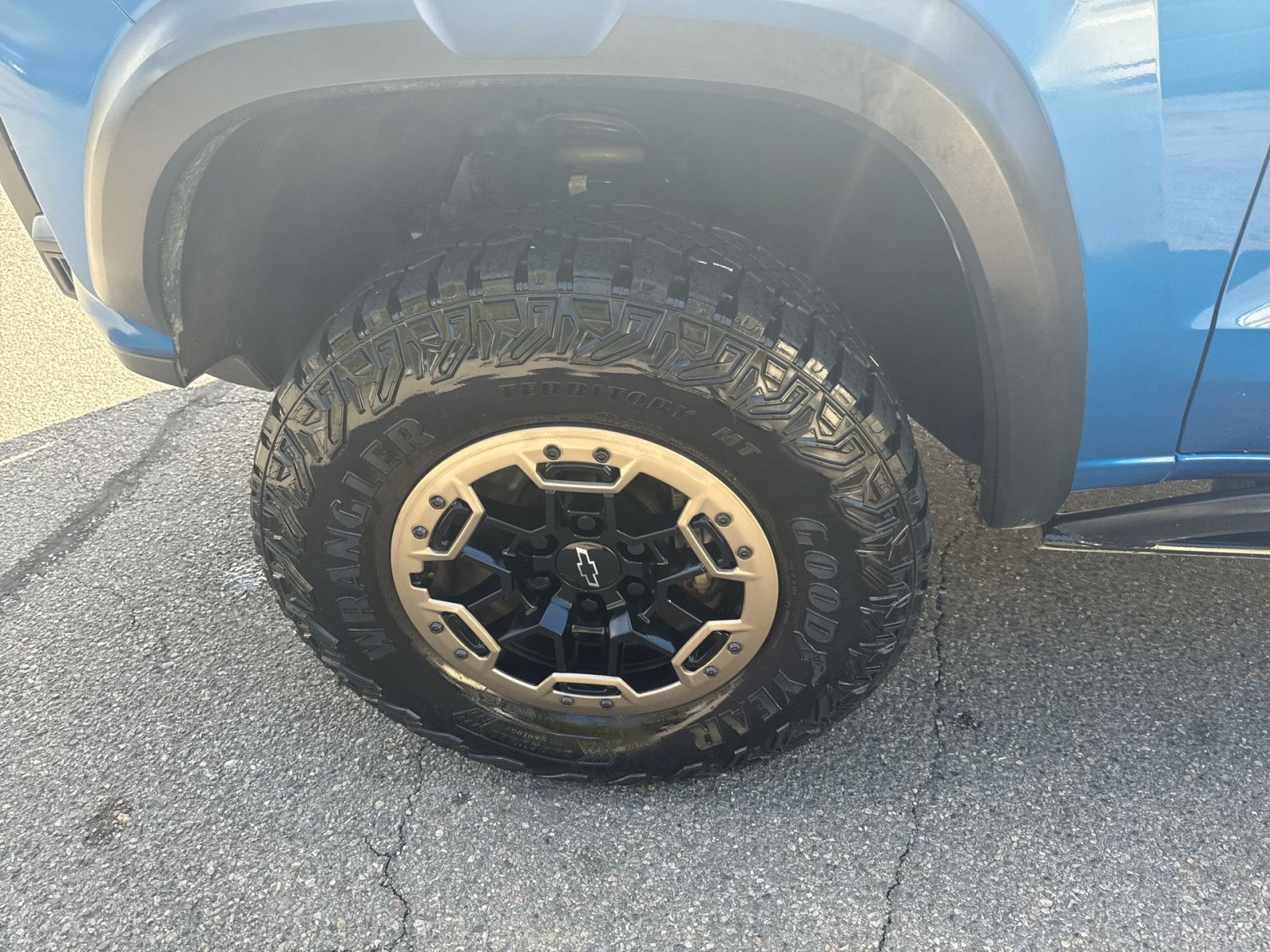 Used 2023 Chevrolet Colorado ZR2 w/ Desert Boss Special Edition AWD/4WD image 7