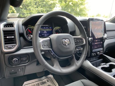 Used 2025 RAM 1500 Big Horn AWD/4WD image 17