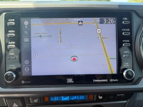 Used 2021 Toyota Tacoma TRD Pro AWD/4WD image 19