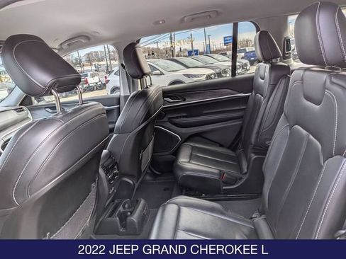 Used 2022 Jeep Grand Cherokee L Limited AWD/4WD image 11