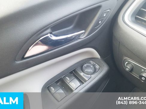 Used 2024 Chevrolet Equinox LS w/ LS Convenience Package image 35