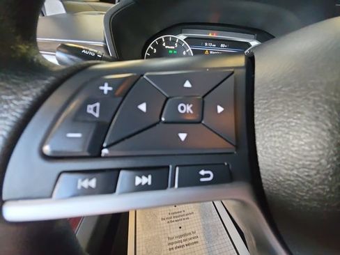 Used 2024 Nissan Altima 2.5 SV FWD image 20