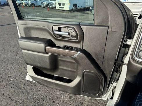 Used 2022 Chevrolet Silverado 3500 LTZ w/ LTZ Convenience Package image 21