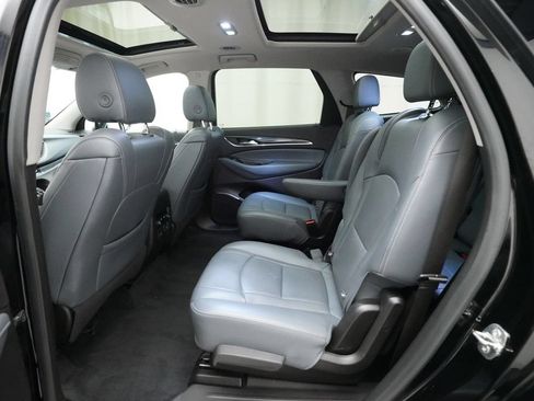 Used 2021 Buick Enclave Essence w/ Sound and Sites Package AWD/4WD image 16
