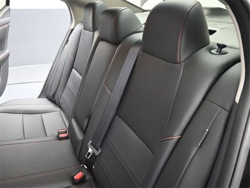 Used 2025 Nissan Sentra SR w/ SR Premium Package image 25