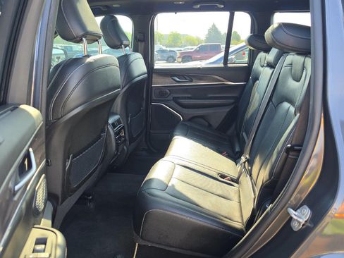 Used 2024 Jeep Grand Cherokee Limited 4xe w/ Luxury Tech Group II AWD/4WD image 13