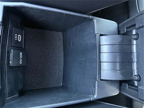 Used 2024 Toyota Corolla XLE image 23