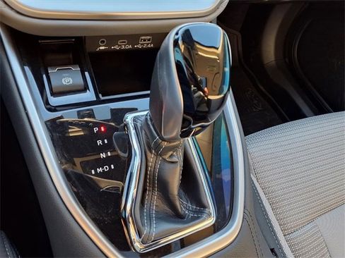 Certified 2025 Subaru Outback Premium w/ Popular Package #1A image 19