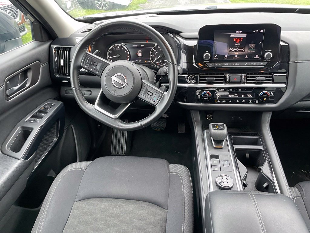 Certified 2024 Nissan Pathfinder SV AWD/4WD image 11
