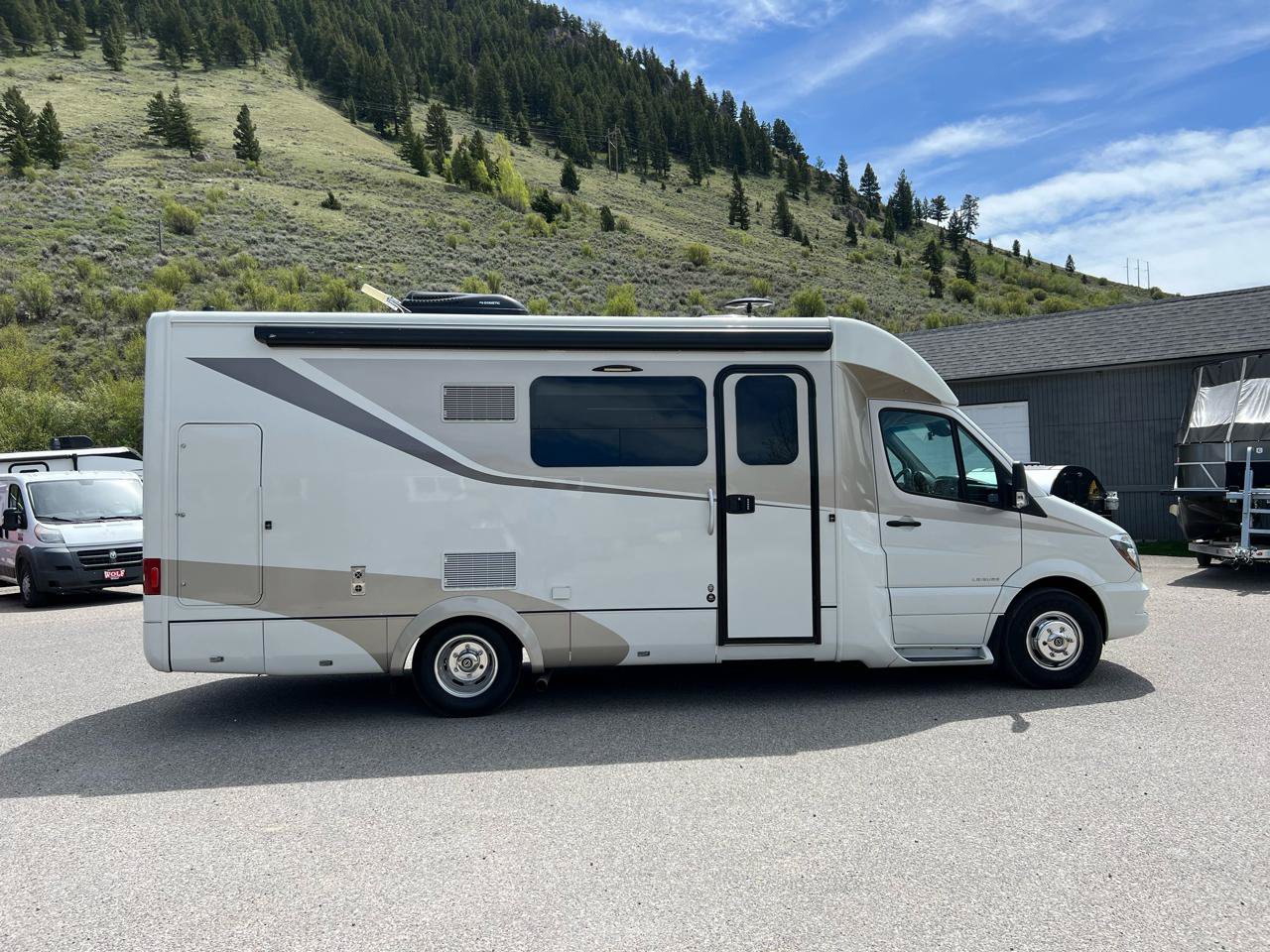 Used 2016 Mercedes-Benz Sprinter 3500 image 6