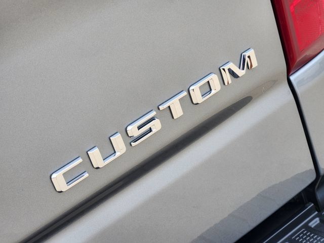 Used 2026 Chevrolet Silverado 1500 Custom RWD image 9
