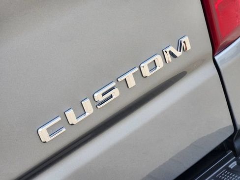 Used 2026 Chevrolet Silverado 1500 Custom RWD image 9