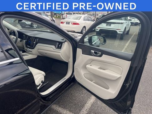 Used 2023 Volvo XC60 B5 Ultimate w/ Climate Package AWD/4WD image 19