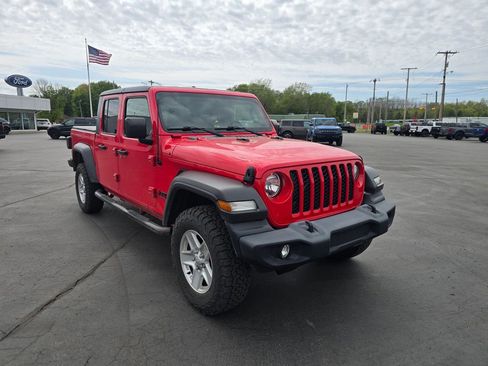 Used 2020 Jeep Gladiator Sport w/ Quick Order Package 24S AWD/4WD image 2