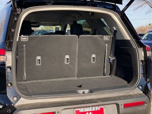 New 2025 Nissan Pathfinder SV image 25