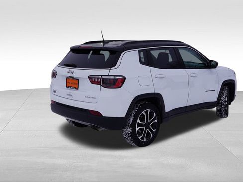 Certified 2022 Jeep Compass Limited image 6