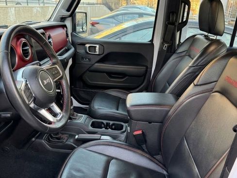 Used 2021 Jeep Gladiator Rubicon image 4