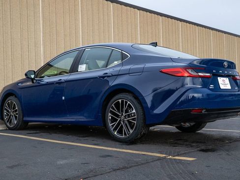 New 2026 Toyota Camry XLE image 5