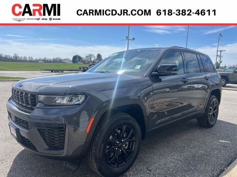 New 2026 Jeep Grand Cherokee Altitude AWD/4WD image 3