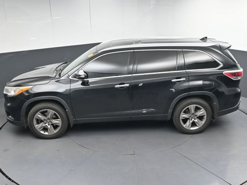 Used 2016 Toyota Highlander Limited image 39