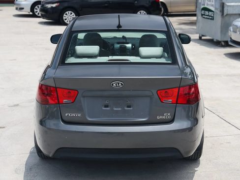 Used 2013 Kia Forte EX FWD image 6