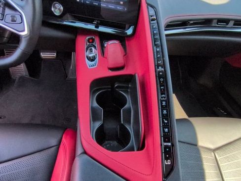 Used 2024 Chevrolet Corvette Stingray Preferred Conv w/ Z51 Performance Package RWD image 18