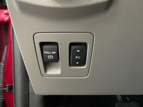 Used 2018 Ford F150 XLT w/ Equipment Group 302A Luxury AWD/4WD image 19