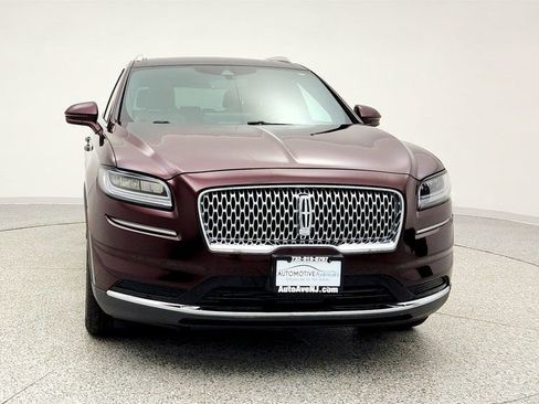 Used 2022 Lincoln Nautilus Reserve w/ Luxury Package image 2