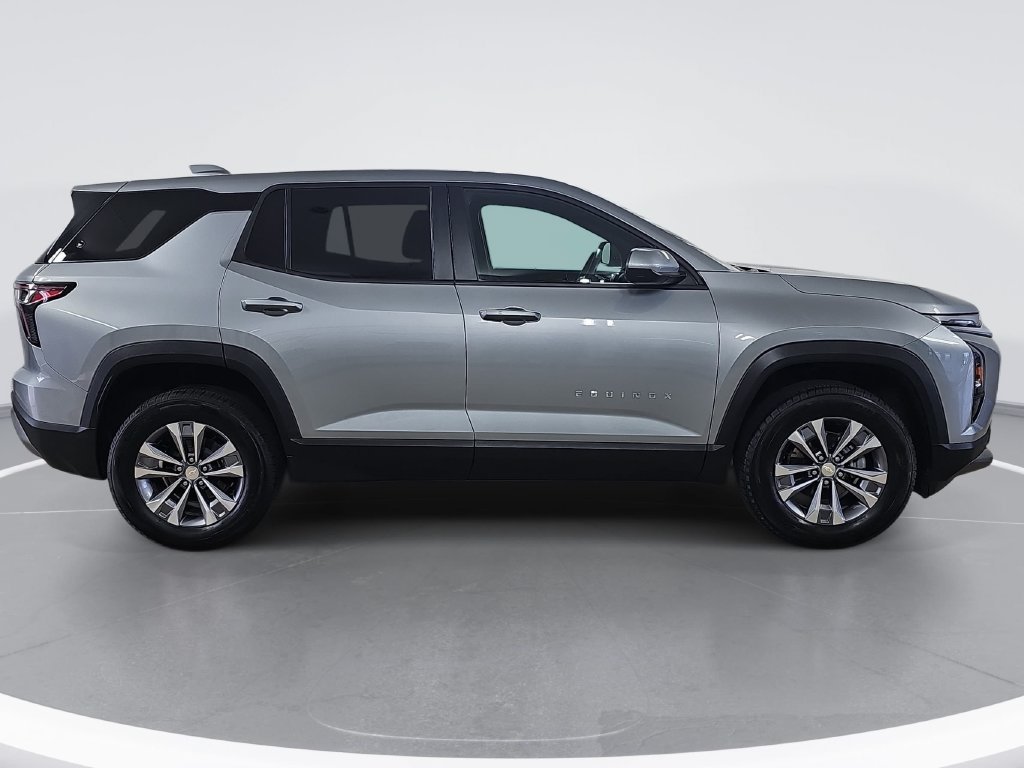 Certified 2026 Chevrolet Equinox LT AWD/4WD image 2
