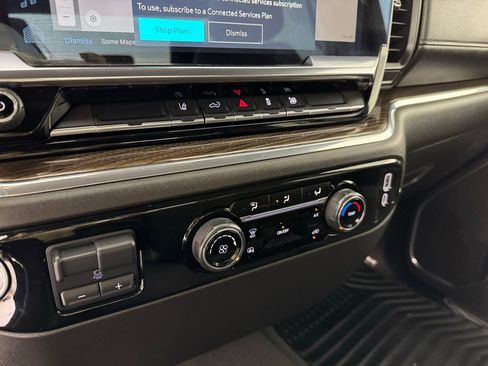 Used 2024 Chevrolet Silverado 2500 LT image 15