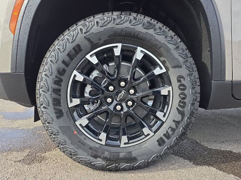 New 2026 Chevrolet Traverse Z71 w/ Driver Confidence Package image 27