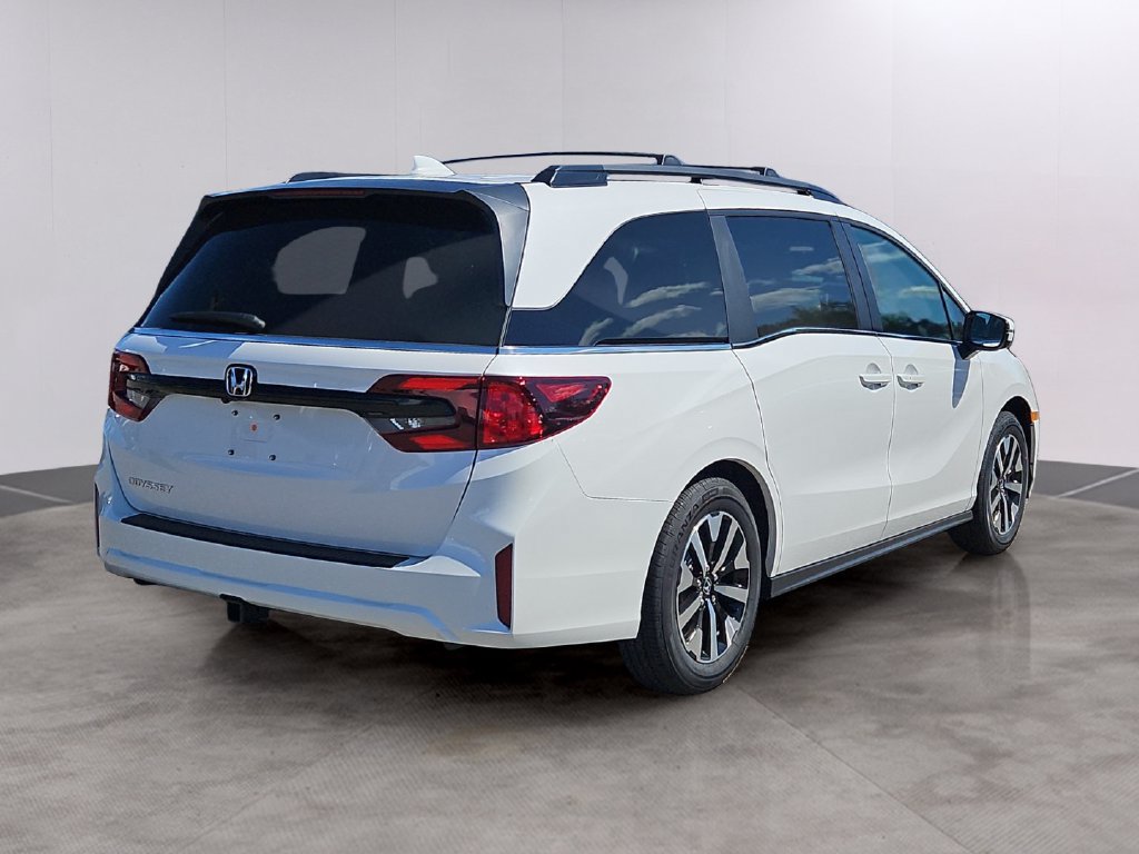 New 2026 Honda Odyssey EX-L image 3