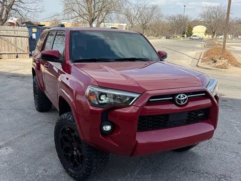 Used 2022 Toyota 4Runner SR5 AWD/4WD image 2