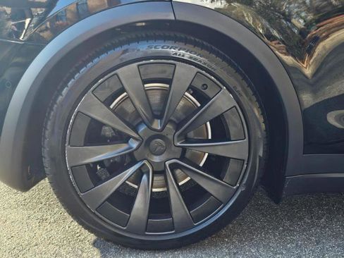 Used 2022 Tesla Model X AWD/4WD image 16