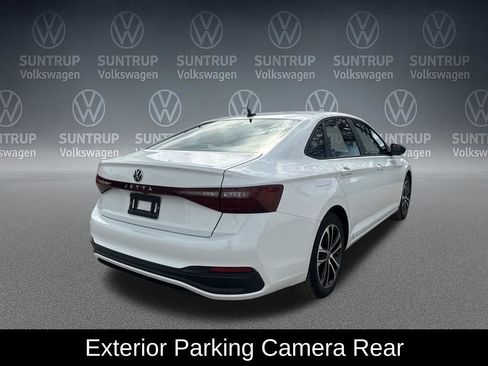 Used 2025 Volkswagen Jetta Sport image 6