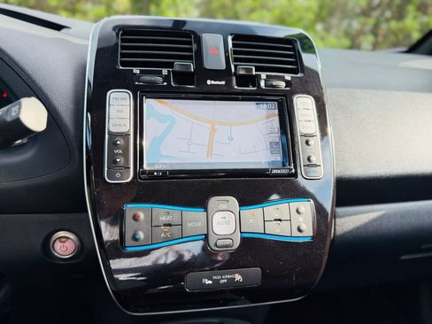 Used 2013 Nissan Leaf SV w/ LED & Quick Charge Pkg image 52