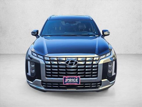 Used 2024 Hyundai Palisade Calligraphy image 2