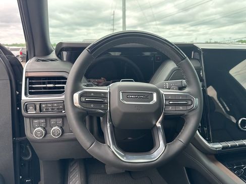 New 2026 GMC Yukon XL Denali w/ Denali Reserve Package AWD/4WD image 15