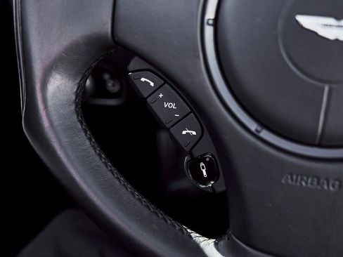 Used 2017 Aston Martin Vanquish S image 55