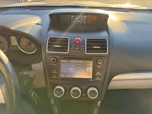 Used 2018 Subaru Forester 2.5i image 12