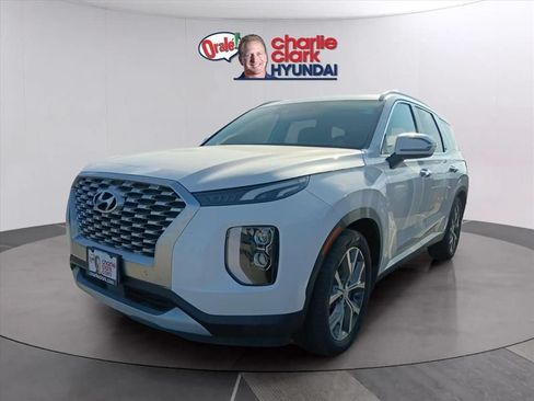 Used 2022 Hyundai Palisade SEL w/ Premium Package FWD image 1